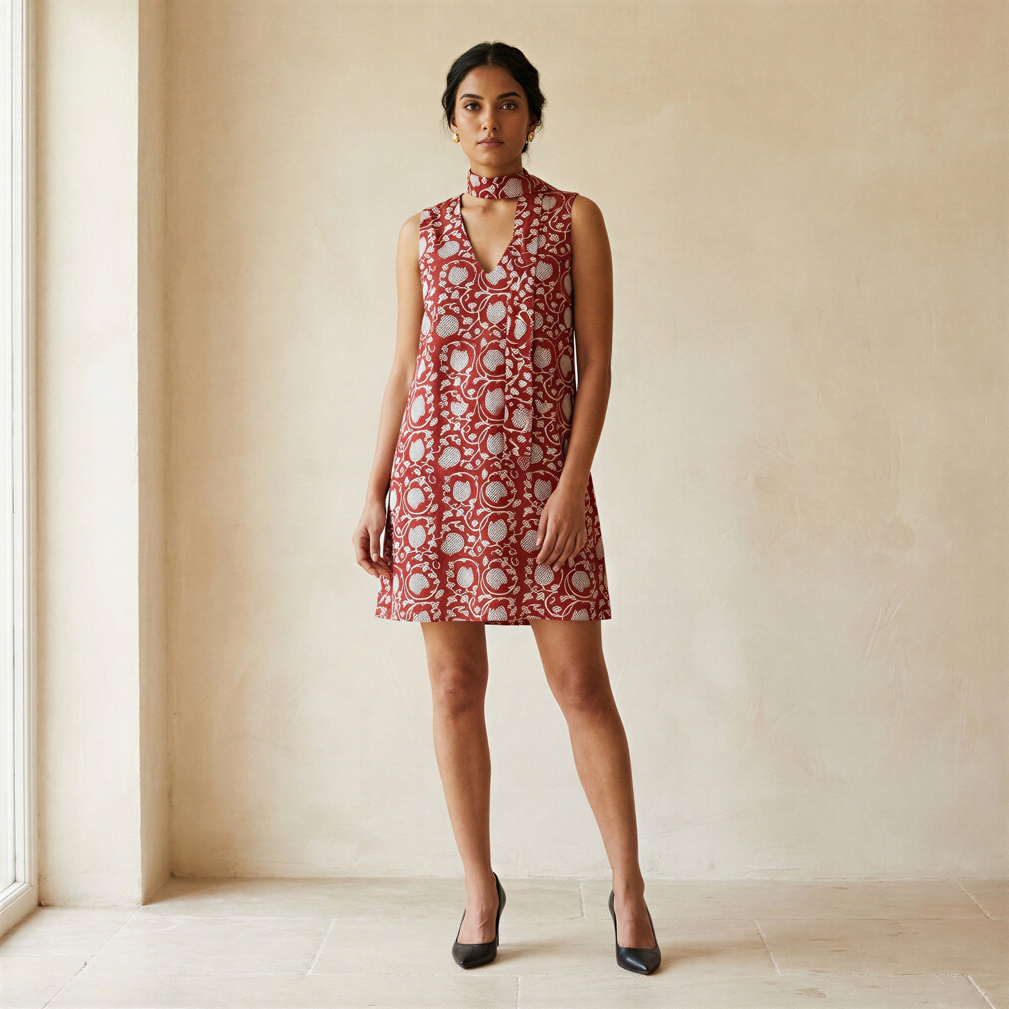 red floral shift dress Red Floral Block Print Cotton V-Neck Short Shift Dress with Scarf-Belt 50" / Petite (5'1" and below)