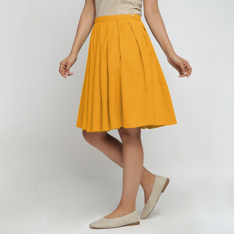 Left View of a Model wearing Yellow Cotton Flax Pleated Skirt