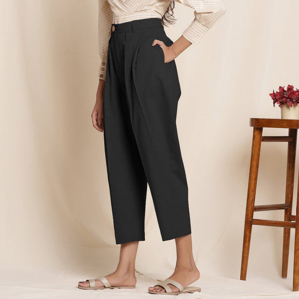 Black Cotton Flax High-Rise Pegged Chino Pant