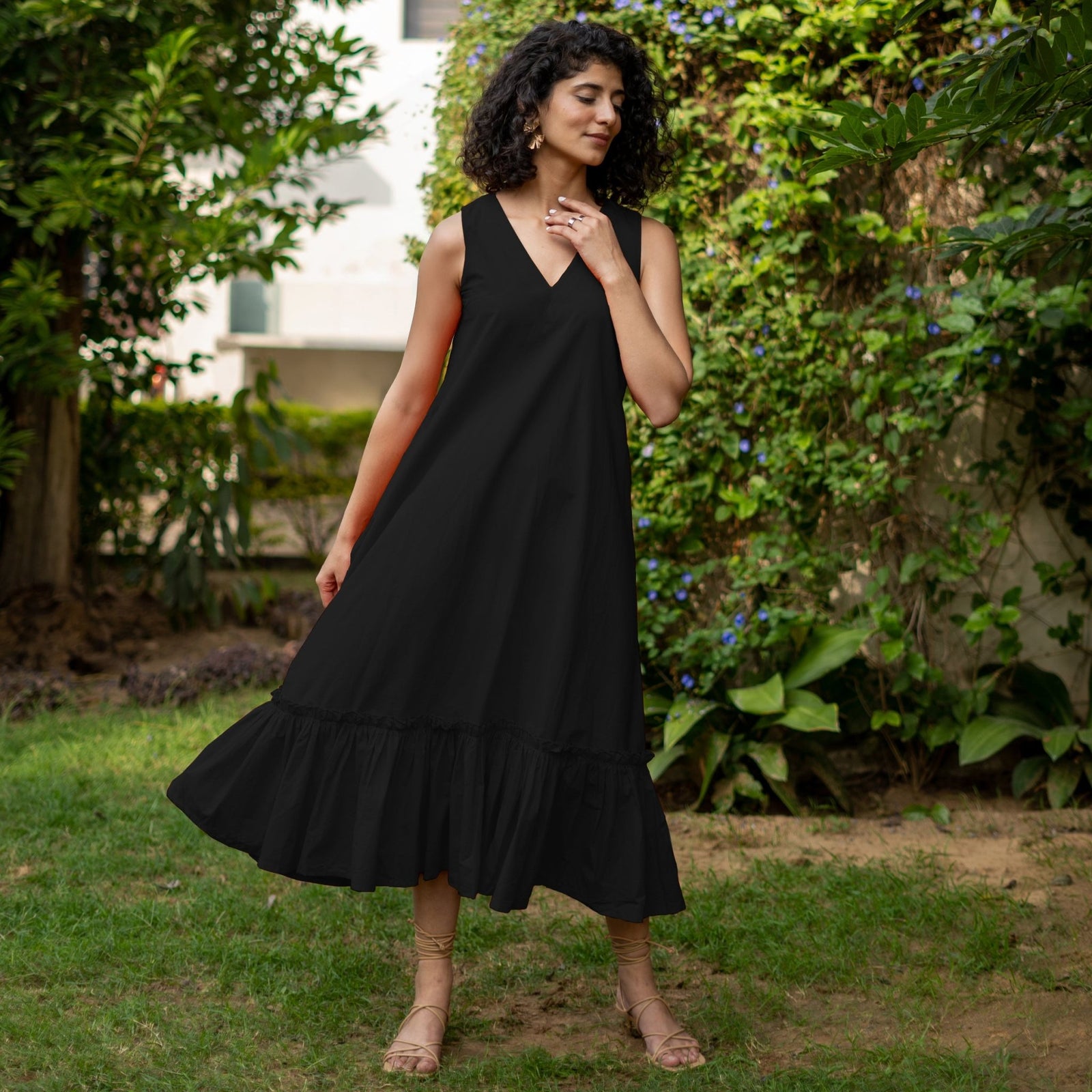 Black Cotton Poplin A-Line Deep Neck Sleeveless Maxi Dress 36