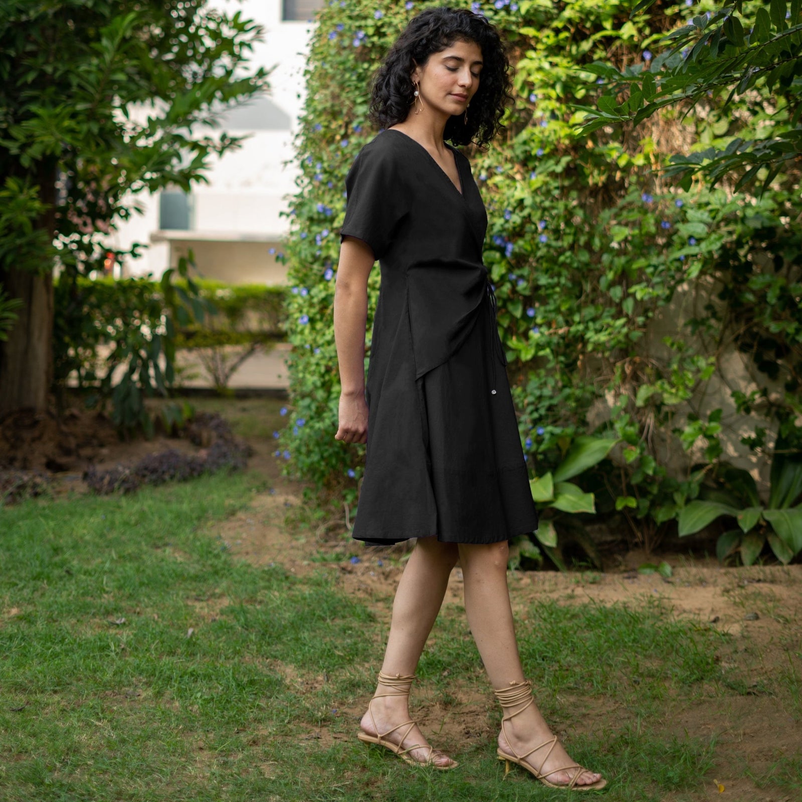 Black Cotton Poplin Drop Shoulder Sleeves Knee Length Wrap Dress 44