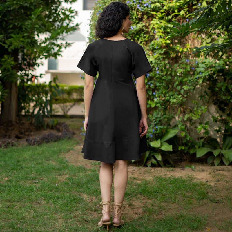 Black Cotton Poplin Drop Shoulder Sleeves Knee Length Wrap Dress 44