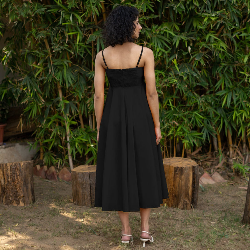 Black Cotton Poplin Fit and Flare Midi Empire Dress 34" / Tall (5'7" and above) Black Cotton Poplin Fit and Flare Midi Empire Dress 34" / Tall (5'7" and above)
