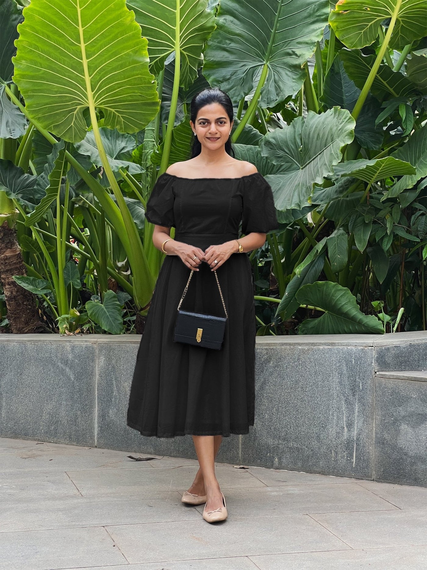 Buy Black Cotton Poplin Midi Off-Shoulder Dress Online at SeamsFriendly