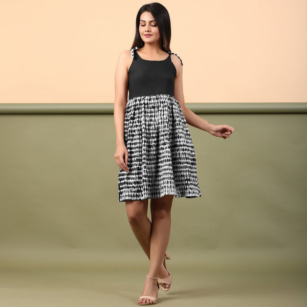 Black Cotton Tie-Dye Gathered Short Dress