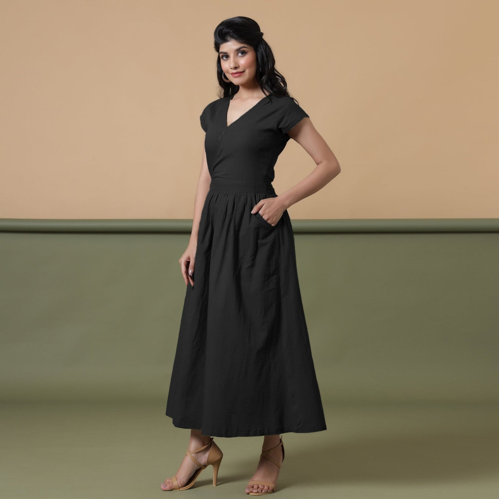black formal wrap dress Cotton V-Neck Maxi and special events.