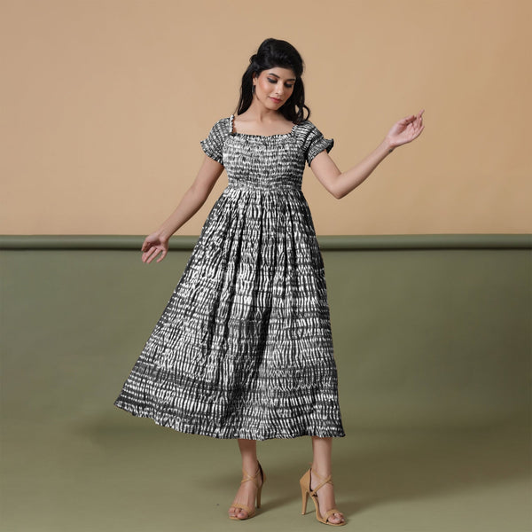 Black Shibori Tie-Dye Cotton Gathered Maxi Dress 34" / Custom Height (Free) Black Shibori Tie-Dye Cotton Gathered Maxi Dress 34" / Custom Height (Free)