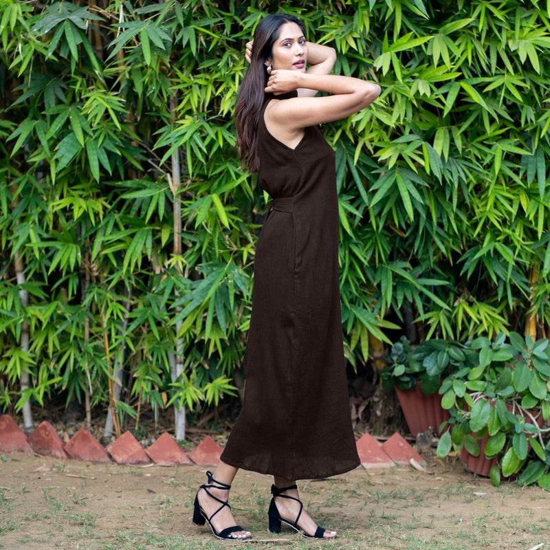Brown Crinkled Cotton Flax Halter Neck Maxi Dress Brown Crinkled Cotton Flax Halter Neck Maxi Dress