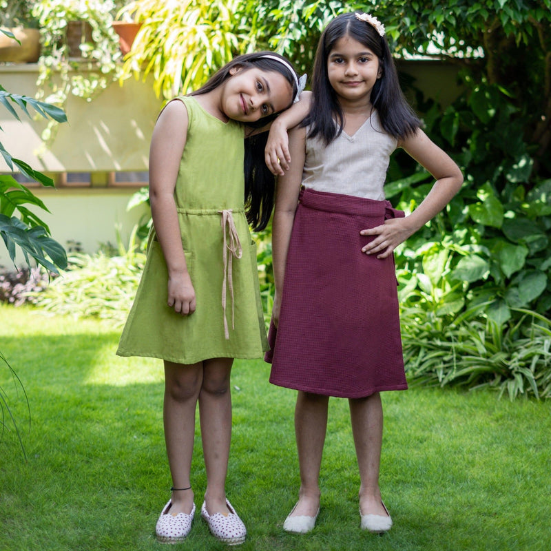 Girls - Khaki Green Cotton Flax Princess Line Short Dress 19" / 3'5" - 3'9" Girls - Khaki Green Cotton Flax Princess Line Short Dress 19" / 3'5" - 3'9"