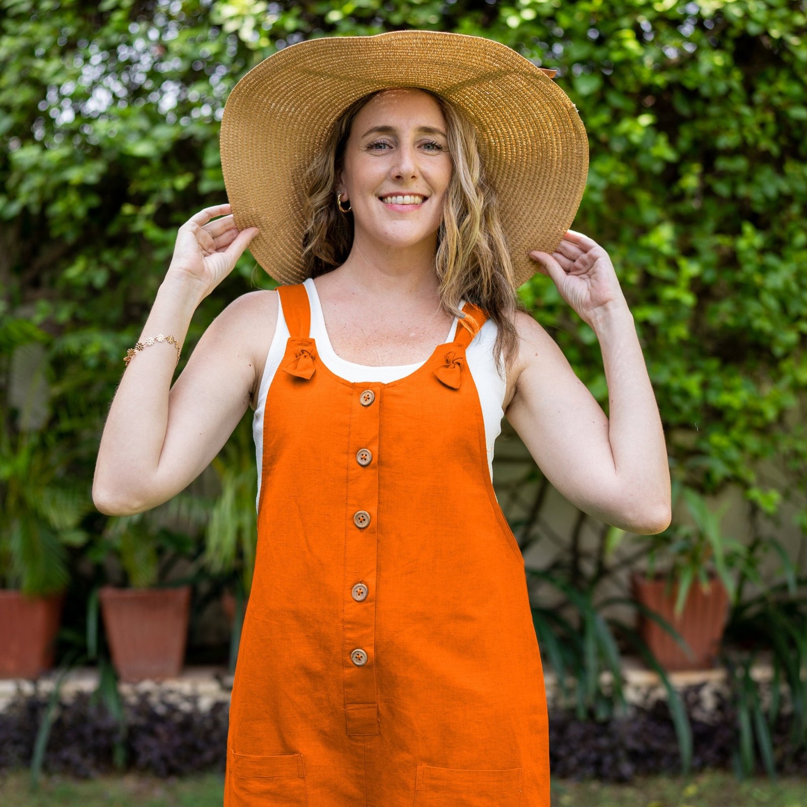 orange overalls dress 3 Ways to Wear an Overalls Dress (Fall & Winter)