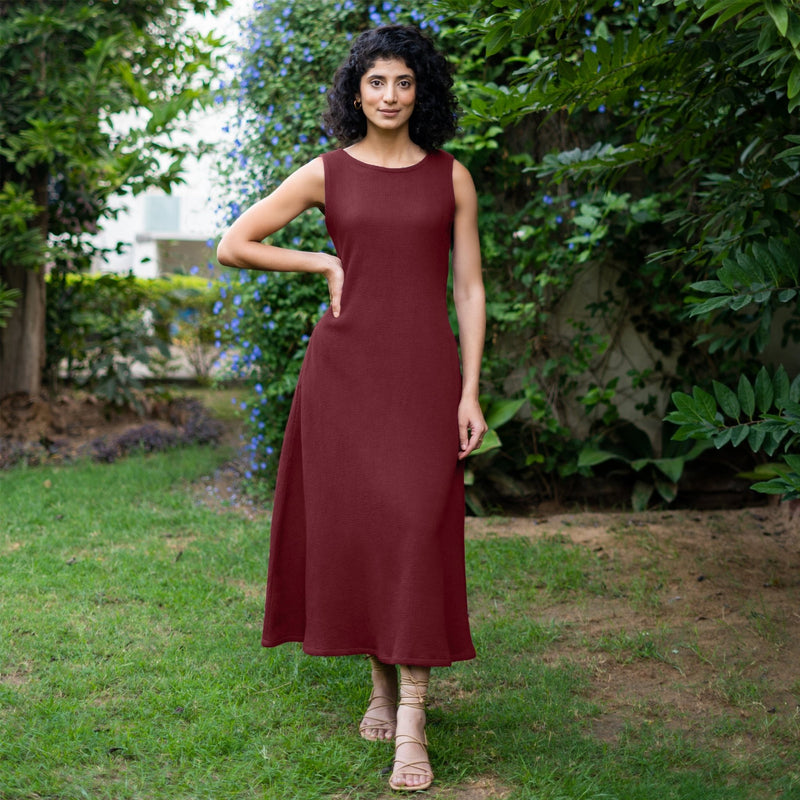 Maroon Warm Cotton Waffle Fit and Flare Sleeveless Maxi Dress 48" / Regular (5'2" - 5'6") Maroon Warm Cotton Waffle Fit and Flare Sleeveless Maxi Dress 48" / Regular (5'2" - 5'6")