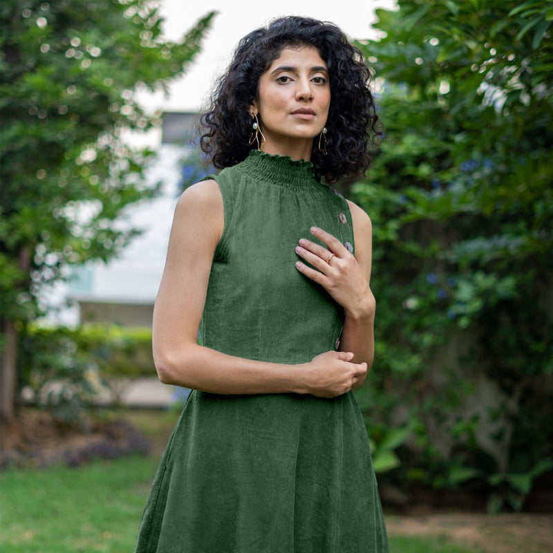 Moss Green Warm Cotton Corduroy High-Neck Sleeveless Slit Dress 36" / Regular (5'2" - 5'6") Moss Green Warm Cotton Corduroy High-Neck Sleeveless Slit Dress 36" / Regular (5'2" - 5'6")