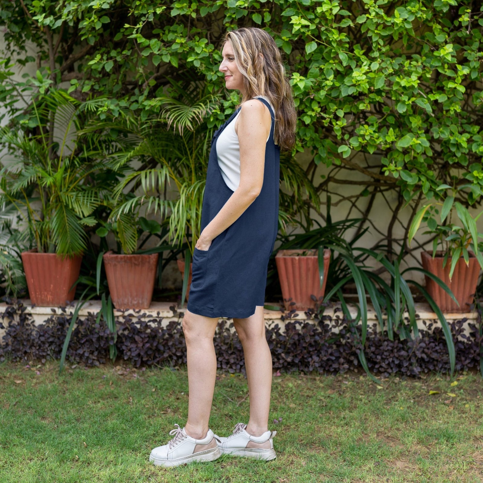 navy blue dungaree dress Nebbia - Set: Long-Sleeve Plain Shirt + Midi A-Line Dungaree Dress