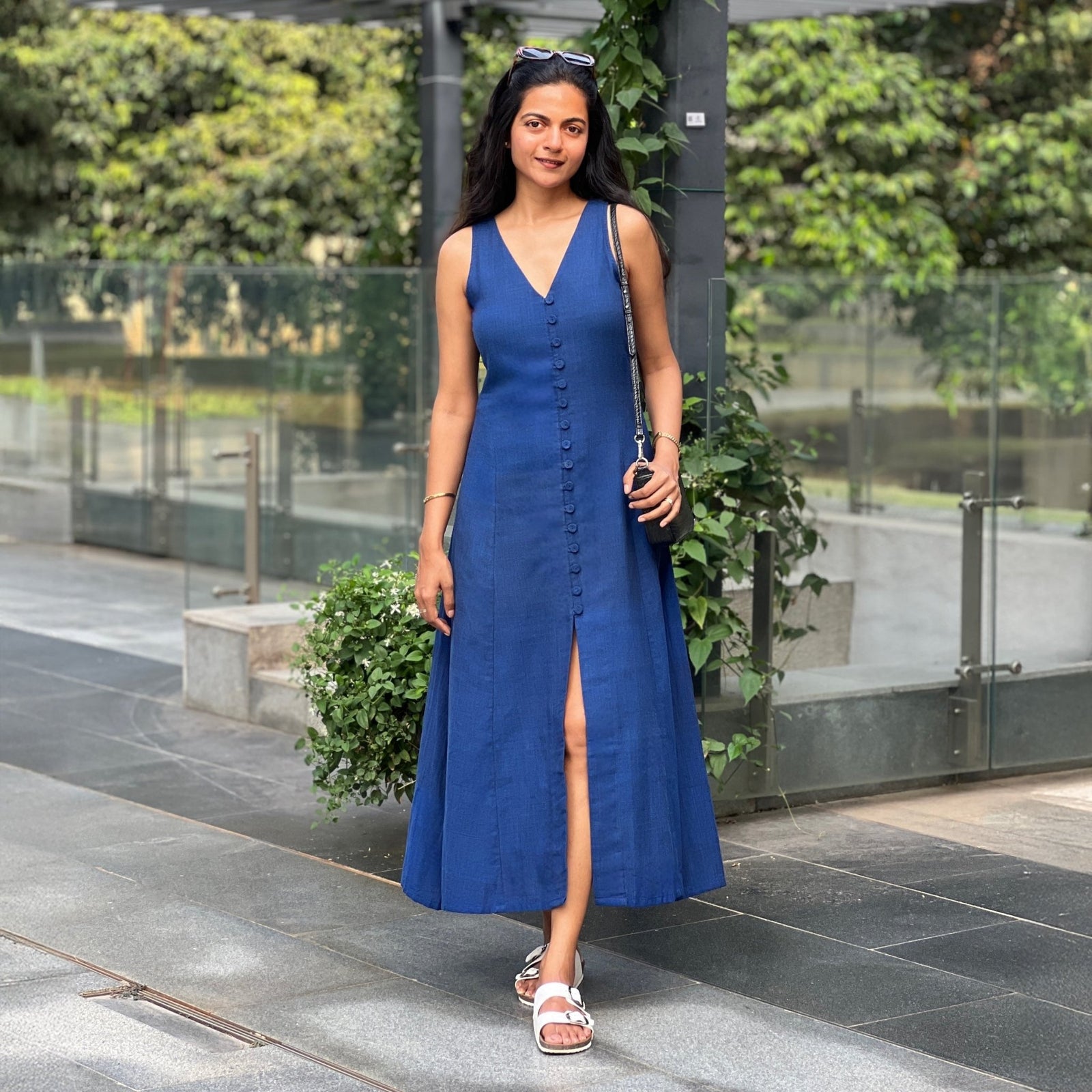 green emerald velvet dress Blue Dress.MOV