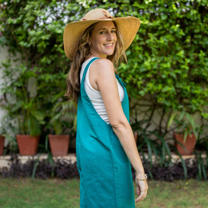 Pine Green Cotton Linen Dungaree Playsuit 38" / Tall (5'7" and above) Pine Green Cotton Linen Dungaree Playsuit 38" / Tall (5'7" and above)
