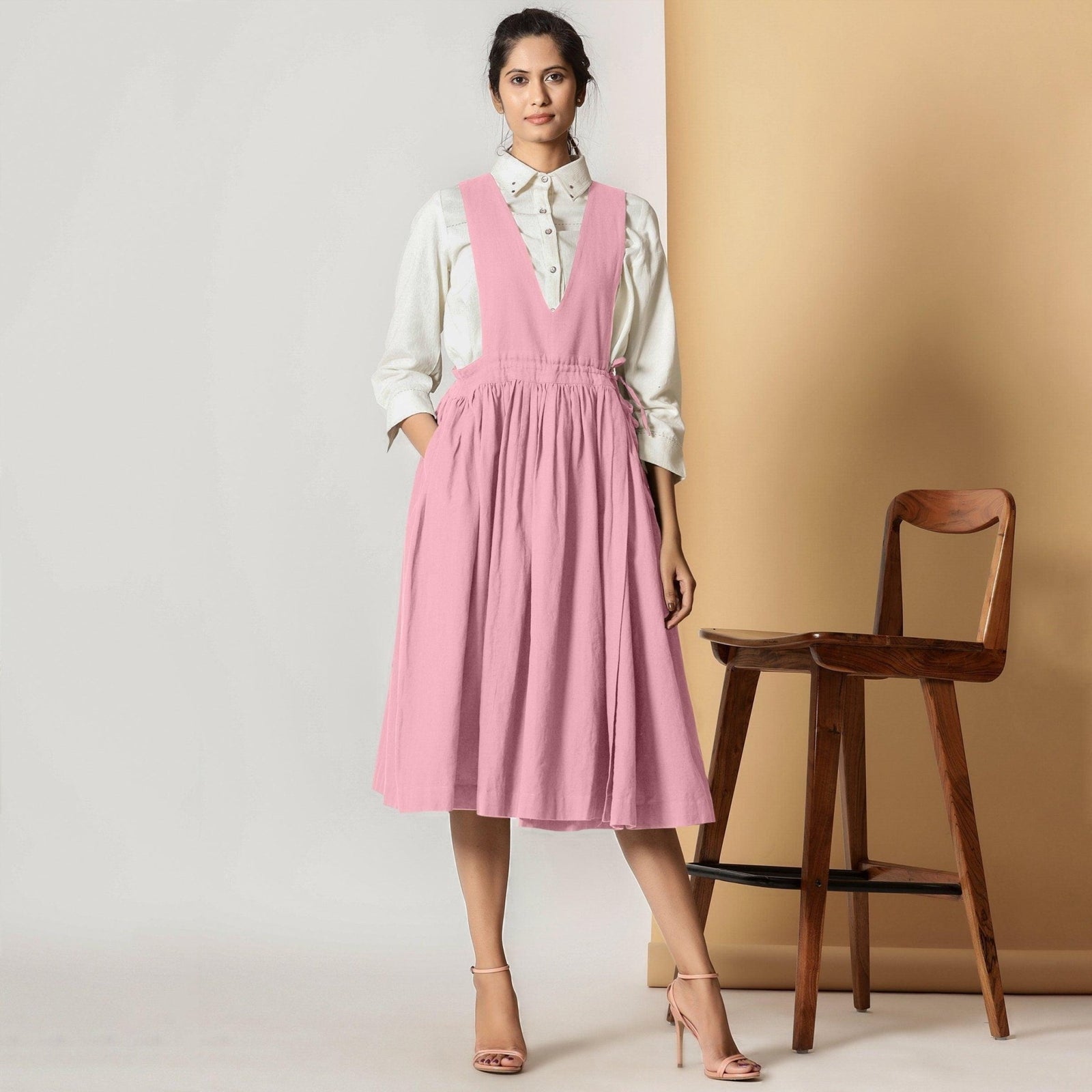 Powder Pink Cotton Flax Pinafore Midi Wrap Dress 44" / Regular (5'2" - 5'6") Powder Pink Cotton Flax Pinafore Midi Wrap Dress 44" / Regular (5'2" - 5'6")