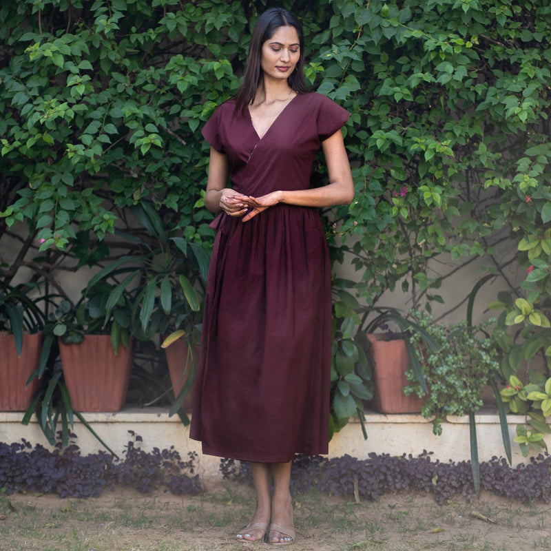 Reversible Floral Block Printed Cotton V-Neck Maxi Wrap Dress 30" / Tall (5'7" and above) Reversible Floral Block Printed Cotton V-Neck Maxi Wrap Dress 30" / Tall (5'7" and above)