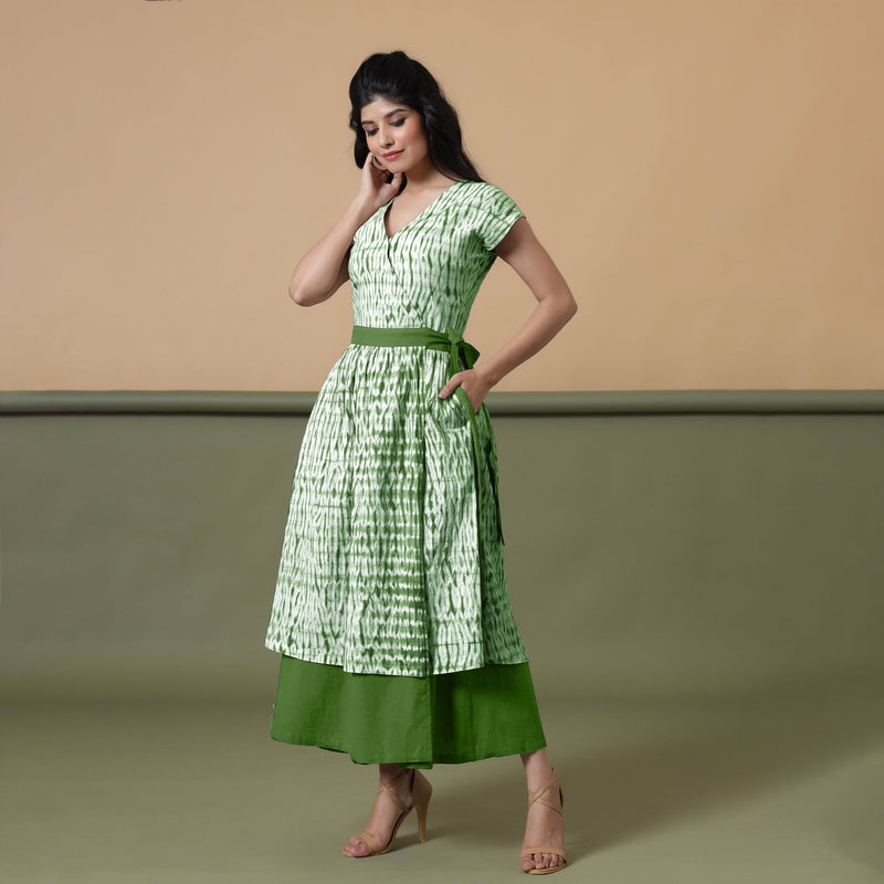 blue and green tie dye maxi dress Green And Blue Tie Dye Print Mesh Overlay Bodycon Midi Dress AX Paris