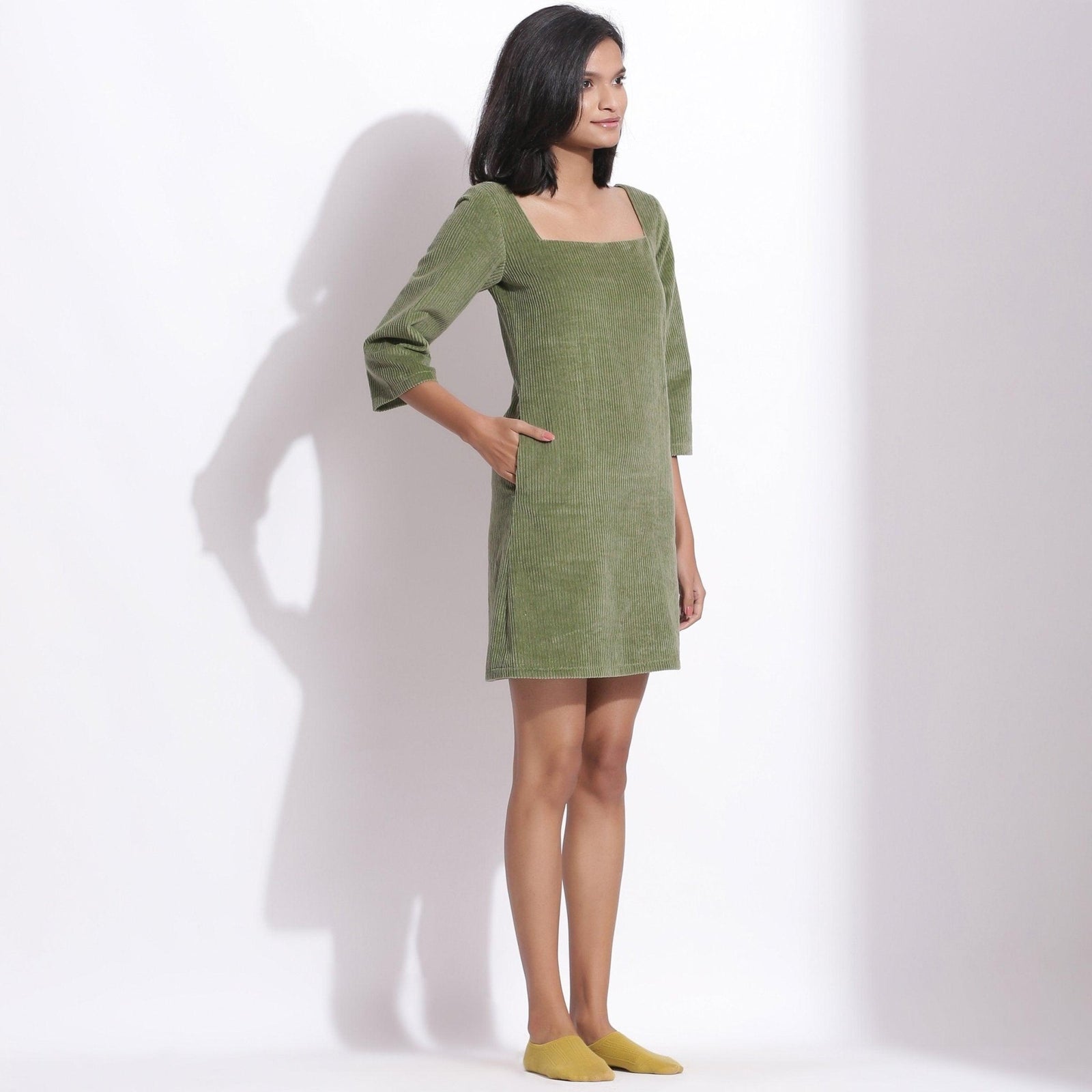 green emerald velvet dress Bodycon Sweetheart Sage Green Tight Short Homecoming Dress DM24090406 –  Dressmeet main image 0