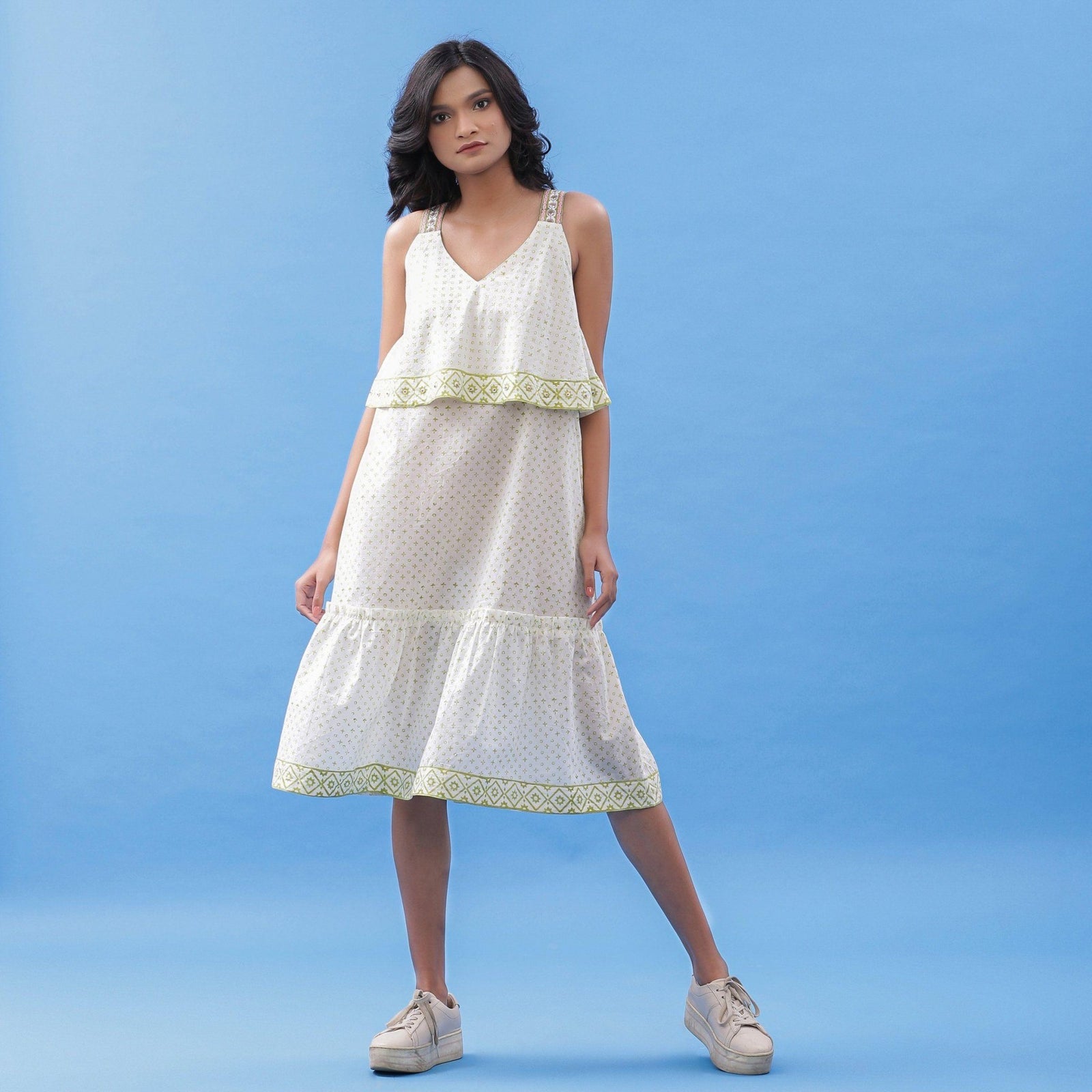 White Block Printed Cotton Knee Length Slip Dress 52" / Petite (5'1" and below) White Block Printed Cotton Knee Length Slip Dress 52" / Petite (5'1" and below)