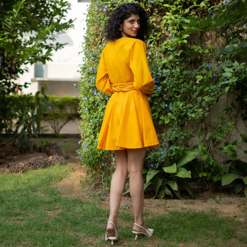 Yellow Cotton Poplin Fit and Flare Balloon Sleeves Short Dress 70" / Petite (5'1" and below) Yellow Cotton Poplin Fit and Flare Balloon Sleeves Short Dress 70" / Petite (5'1" and below)