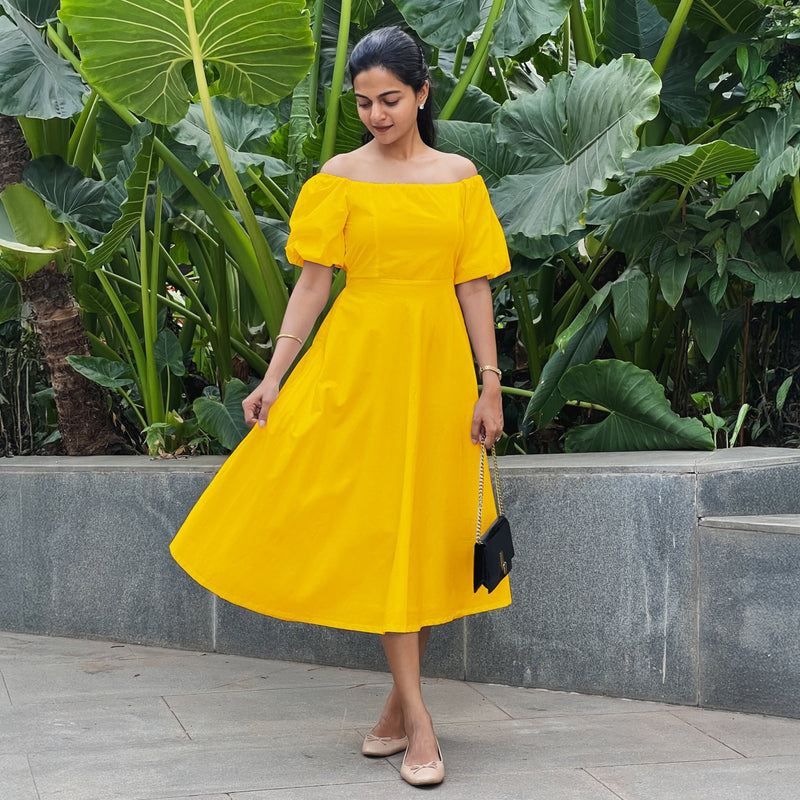 Yellow Cotton Poplin Midi Off-Shoulder Dress 50" / Custom Height (Free) Yellow Cotton Poplin Midi Off-Shoulder Dress 50" / Custom Height (Free)