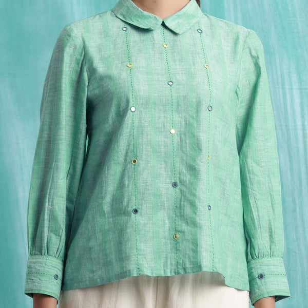 Front Detail of a Model wearing Ocean Green Handspun 100% Cotton Mirror Work Blouse Top