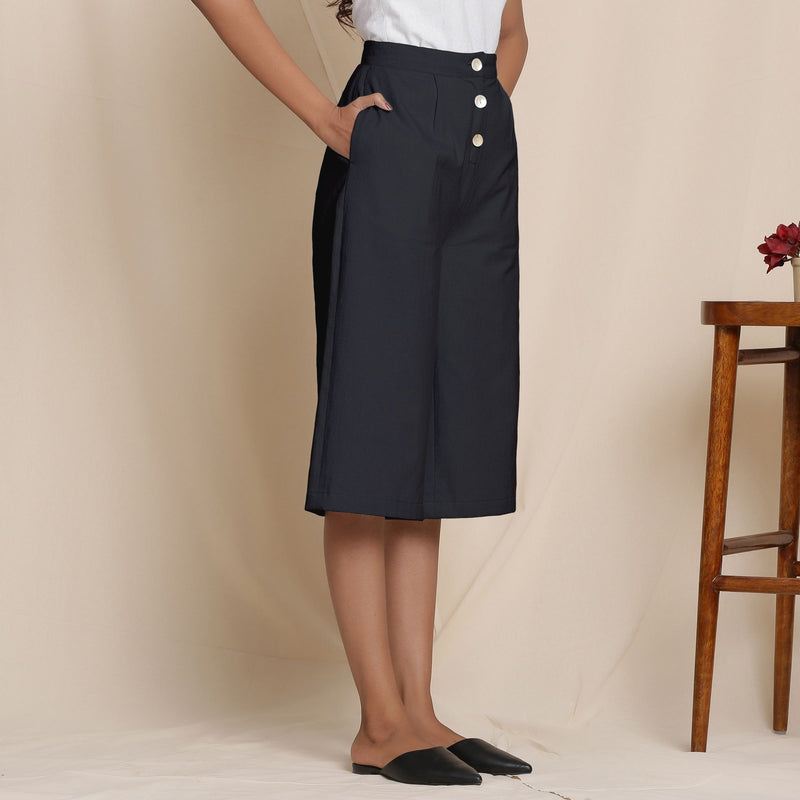 Right View of a Model wearing Warm Cotton Flannel Black Culottes